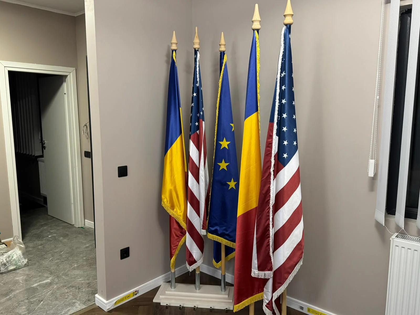 Hală și Depozit Mașini de Lux Chitila – Instalații Electrice și Sisteme de Securitate AI